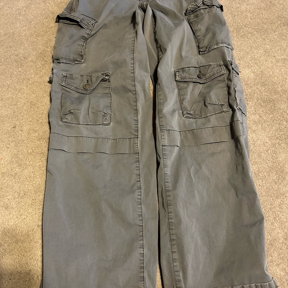 Women’s garage cargo pants - Picture 2 of 3